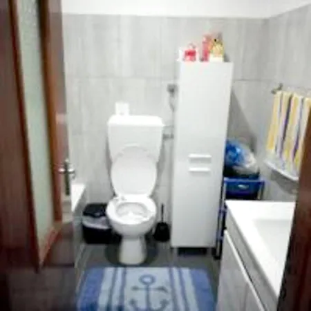 With 3 Bedrooms In Canidelo With Wonderful Sea View Balcony And Wifi 2 Km From The Beach *